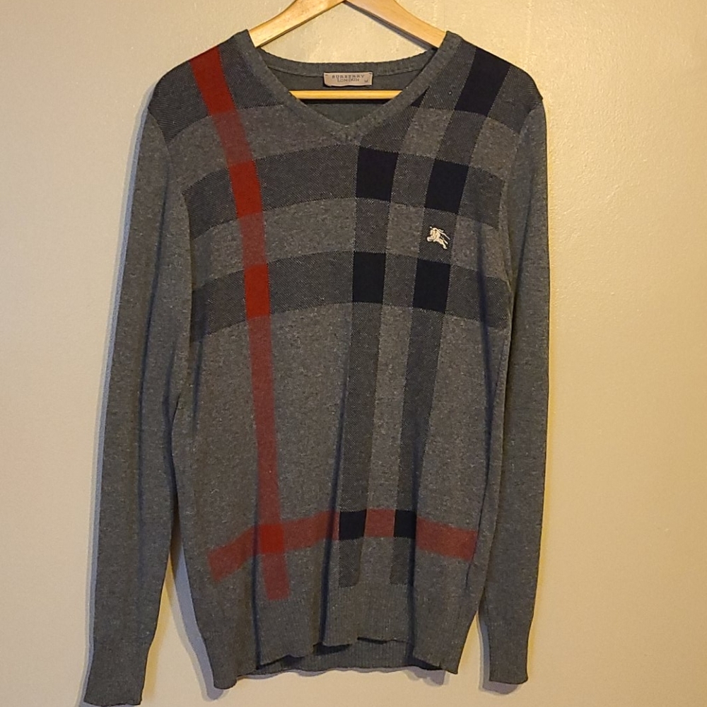 Burberry sweater